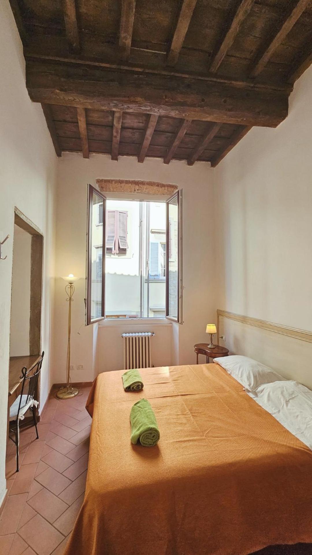 Vista Duomo, L'esperienza Di Dormire Nella Storia Florence