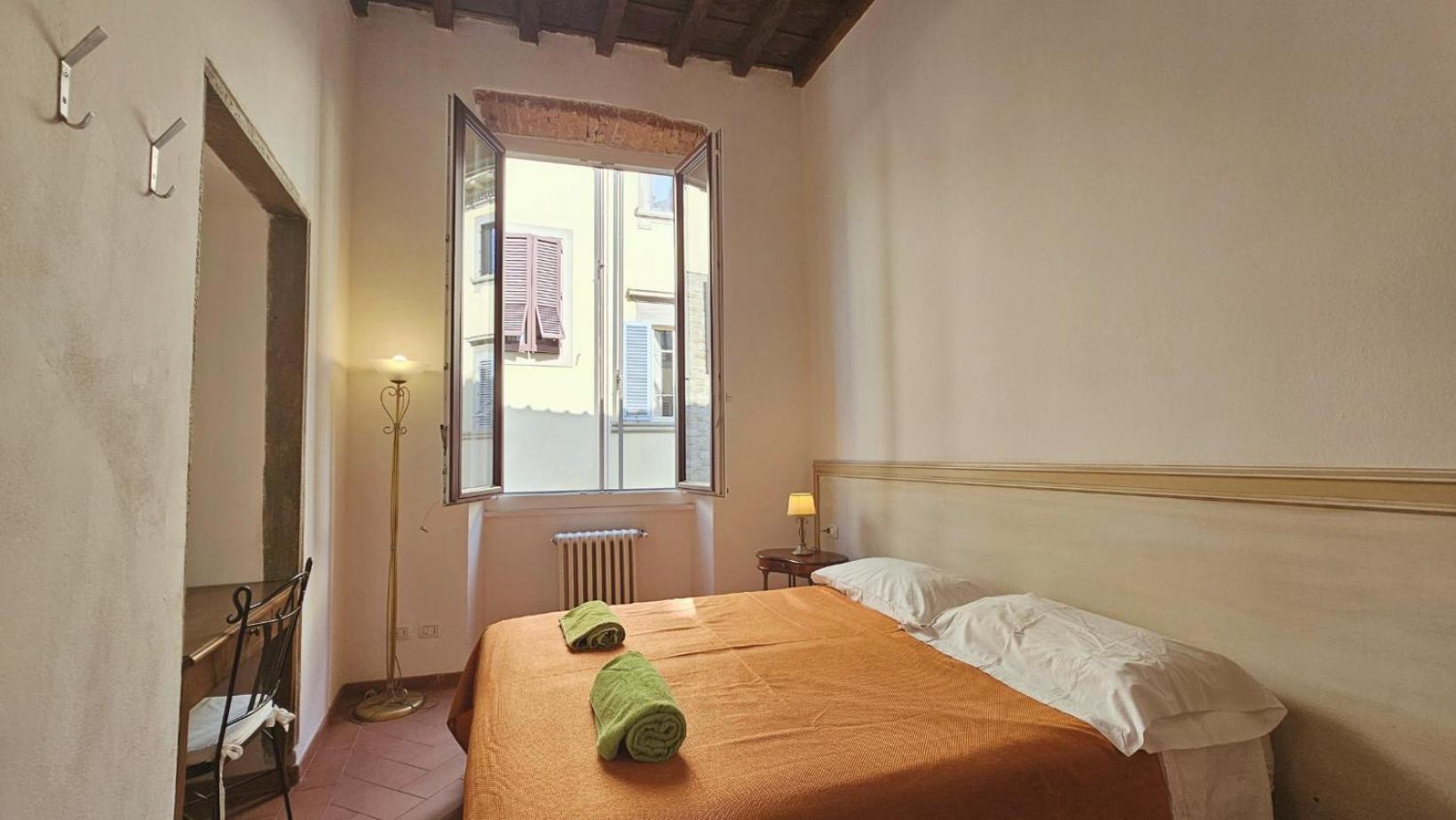 Apartment Vista Duomo, L'esperienza Di Dormire Nella Storia *