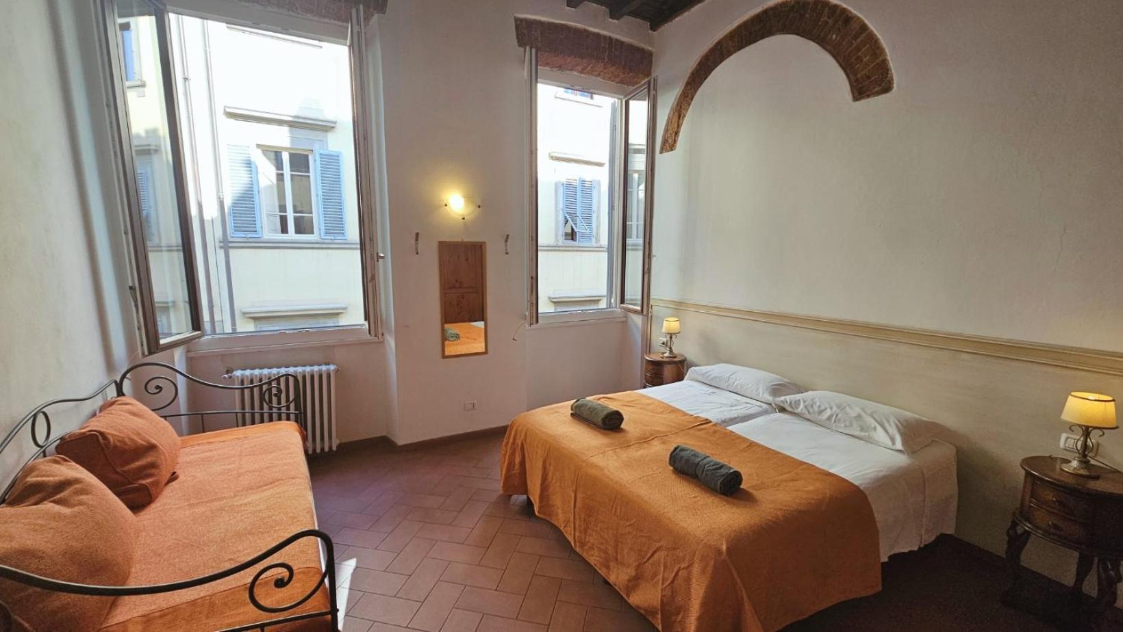 Vista Duomo, L'esperienza Di Dormire Nella Storia Apartment *