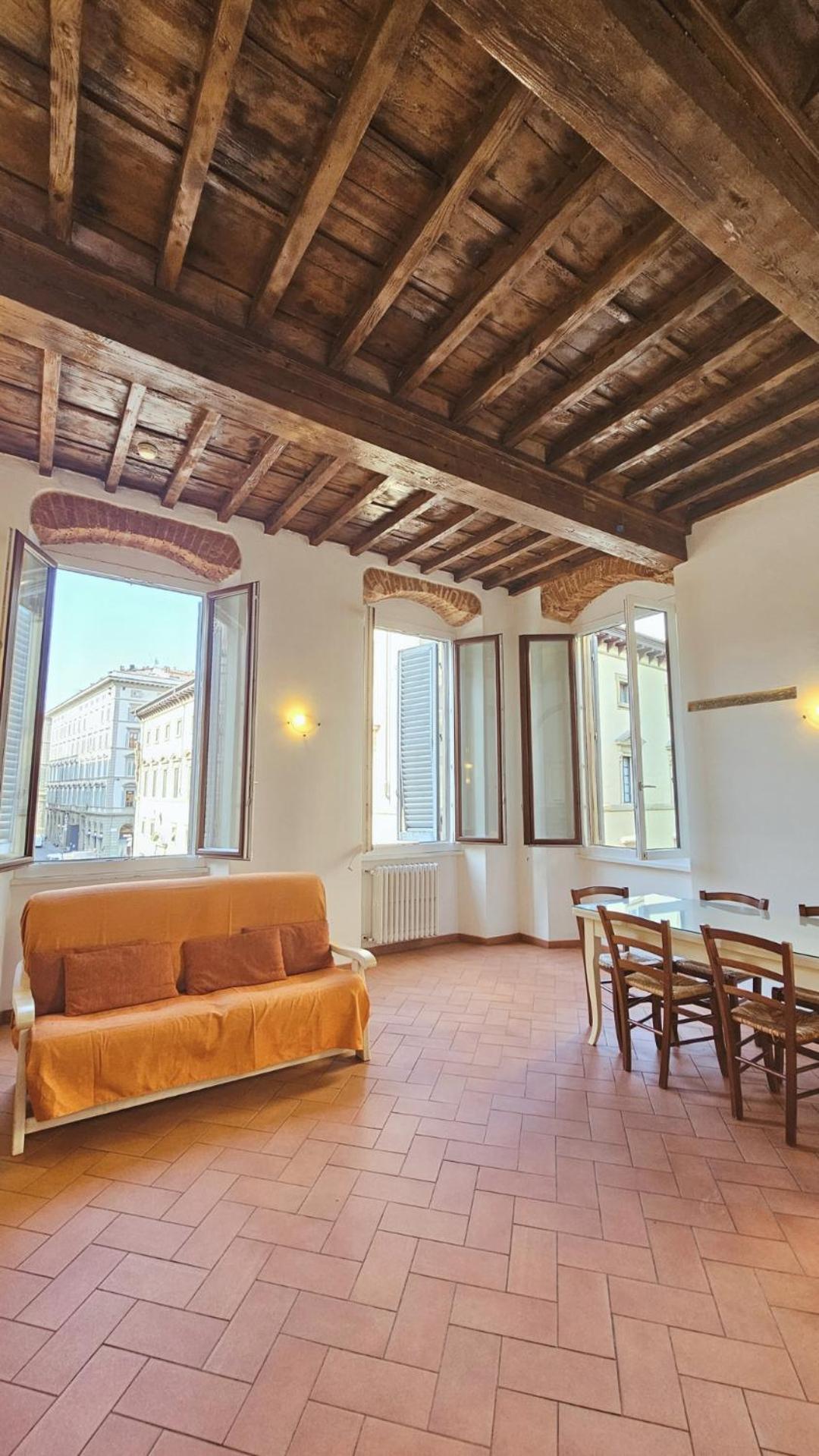 Vista Duomo, L'esperienza Di Dormire Nella Storia Apartment